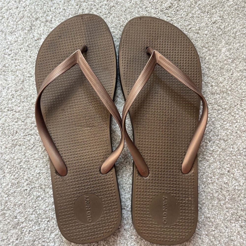 Bundle of Old Navy Flip Flops 🌸⭐️